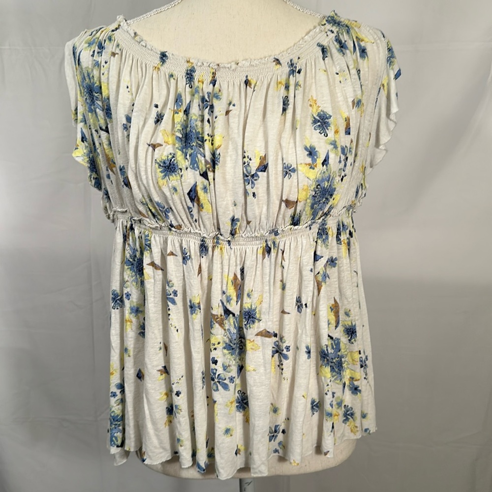 We The Free by Free People, soft, lite beautiful floral blouse, size large
